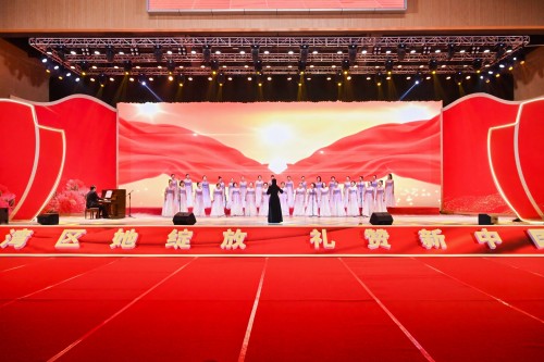 节目表演.jpg