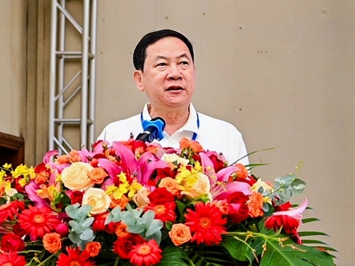 冯海志宣布开幕.jpg