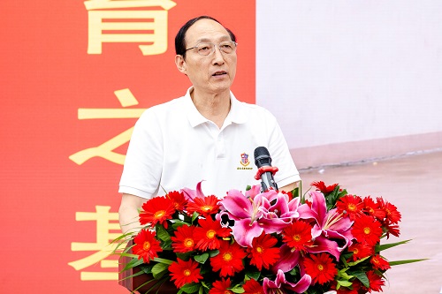 和飞宣布开幕.jpg