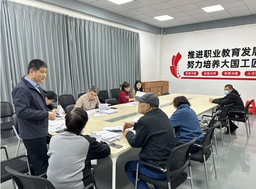 检查组在大旺校区进行教学检查交流.jpg 检查组在大旺校区进行教学检查交流.jpg