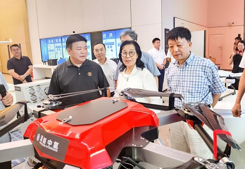 现场参展.jpg 现场参展.jpg