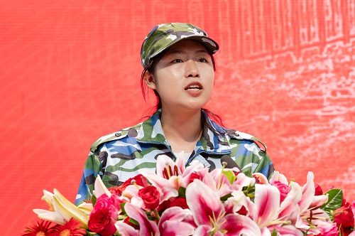 刁萍发言.jpg 刁萍发言.jpg
