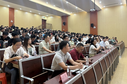 现场师生.jpg 现场师生.jpg