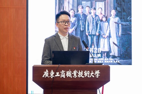 梁煦升作时政述评.jpg