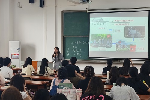 课程三课堂.jpg 课程三课堂.jpg
