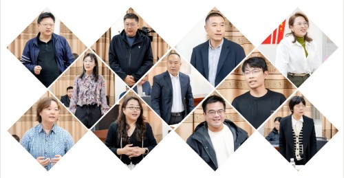 与会教师发言.jpg 与会教师发言.jpg