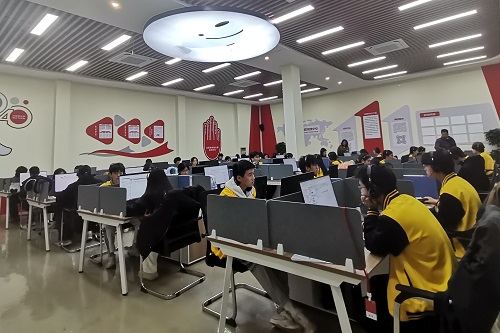 实训现场.jpg 实训现场.jpg