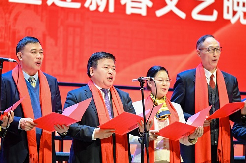 学校董事会领导、党政领导班子及监事会领导合唱1.jpg 学校董事会领导、党政领导班子及监事会领导合唱1.jpg