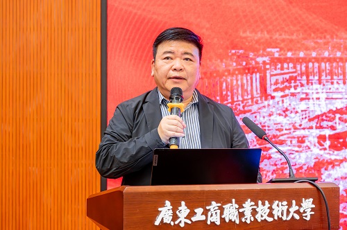 莫秀全讲话.jpg 莫秀全讲话.jpg