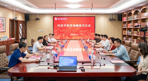 双方座谈.jpg 双方座谈.jpg