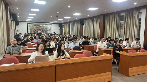 会议现场.jpg 会议现场.jpg